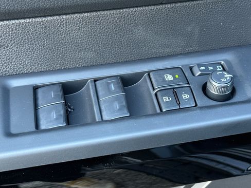 New 2026 Toyota Tundra Limited image 12