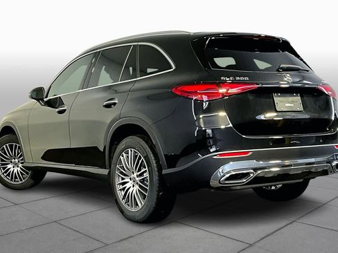 New 2026 Mercedes-Benz GLC 300 4MATIC image 3