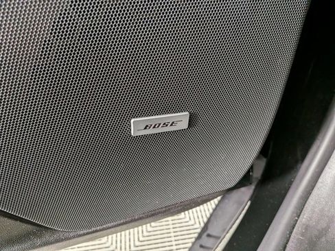 Certified 2022 Cadillac XT5 Premium Luxury image 12