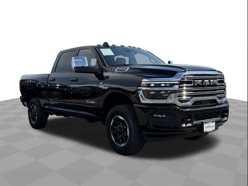 Used 2025 RAM 2500 Laramie AWD/4WD image 7