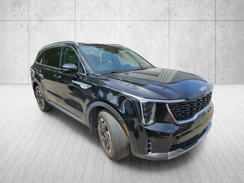 Used 2024 Kia Sorento S w/ Panoramic Sunroof Package FWD image 1