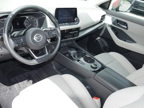 Used 2021 Nissan Rogue SV AWD/4WD image 12