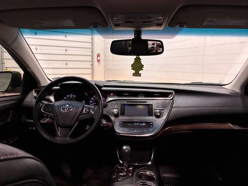 Used 2014 Toyota Avalon XLE Touring image 32