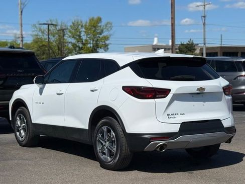 Used 2025 Chevrolet Blazer LT AWD/4WD image 28