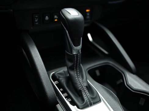 Used 2025 Nissan Frontier SV w/ SV Convenience Package image 39