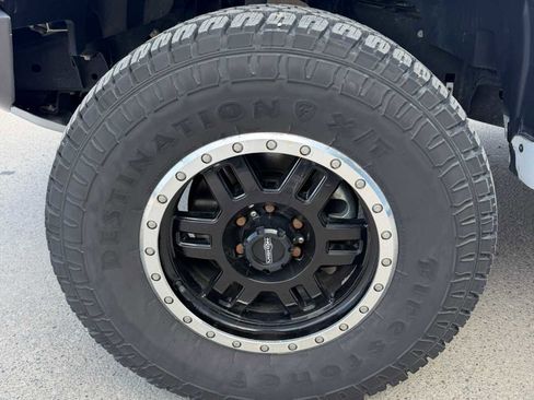Used 2018 Ford F150 Raptor w/ Equipment Group 802A Luxury image 13