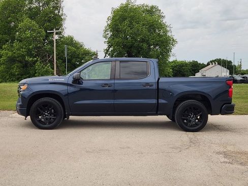 Used 2022 Chevrolet Silverado 1500 Custom RWD image 4