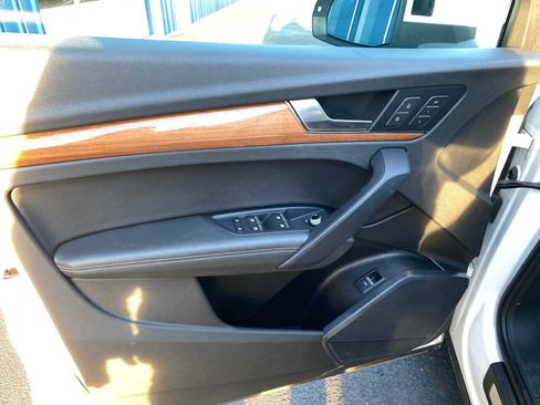 Used 2021 Audi Q5 Premium Plus image 37