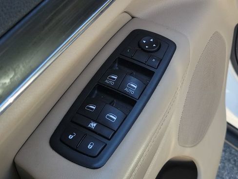 Used 2020 Jeep Grand Cherokee Limited RWD image 19
