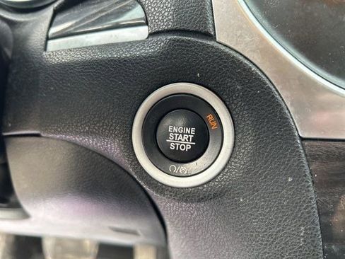 Used 2019 Chrysler 300 Touring w/ Sport Appearance Package image 20