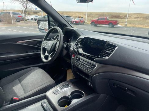 Used 2022 Honda Pilot Sport image 10