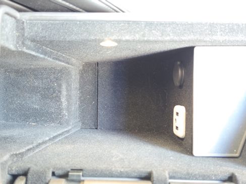 Used 2016 Cadillac ELR FWD image 17