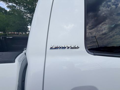 Used 2011 Toyota Tundra Limited w/ Memory Pkg AWD/4WD image 12
