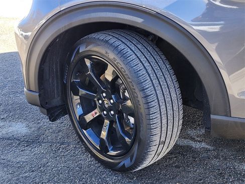 Certified 2022 Ford Explorer ST-Line w/ Class IV Trailer Tow Package image 36