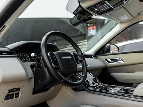 Used 2019 Land Rover Range Rover Velar S image 21