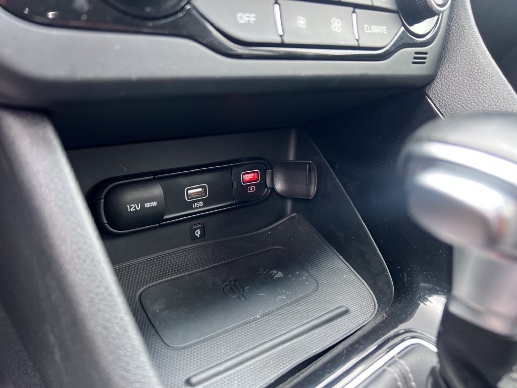 Certified 2022 Kia Niro EX Premium FWD image 21