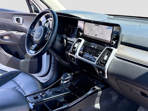 Used 2022 Kia Sorento SX AWD/4WD image 5