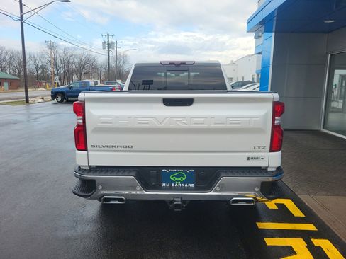 Used 2021 Chevrolet Silverado 1500 LTZ w/ Technology Package image 9