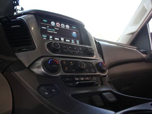 Used 2018 Chevrolet Tahoe LT image 15