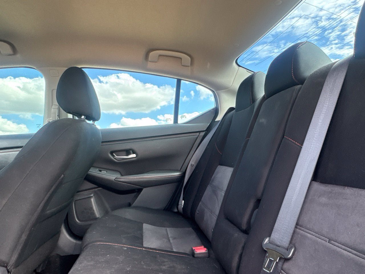 Certified 2024 Nissan Sentra SR FWD image 37