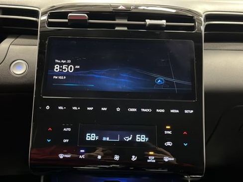 Used 2024 Hyundai Tucson Limited AWD/4WD image 13