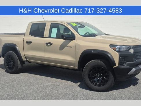 Used 2024 Chevrolet Colorado Trail Boss w/ Technology Package image 1