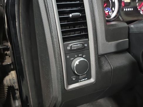 Used 2014 RAM 3500 Tradesman w/ Cold Weather Group image 10