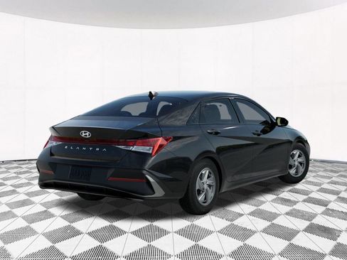 New 2026 Hyundai Elantra SE FWD image 6
