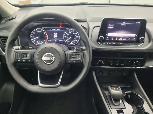 Used 2024 Nissan Rogue S AWD/4WD image 22