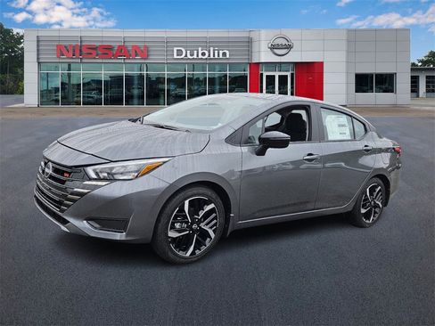 New 2025 Nissan Versa SR image 1