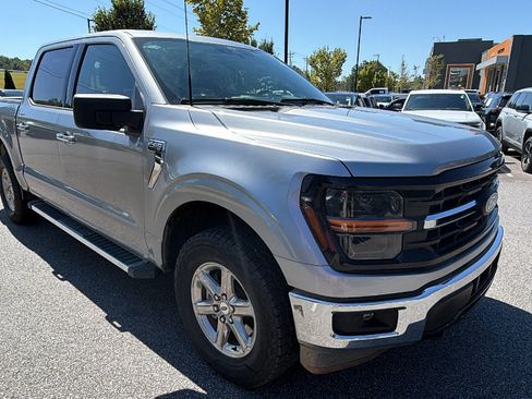 Used 2025 Ford F150 XLT w/ Equipment Group 301A Standard AWD/4WD image 5