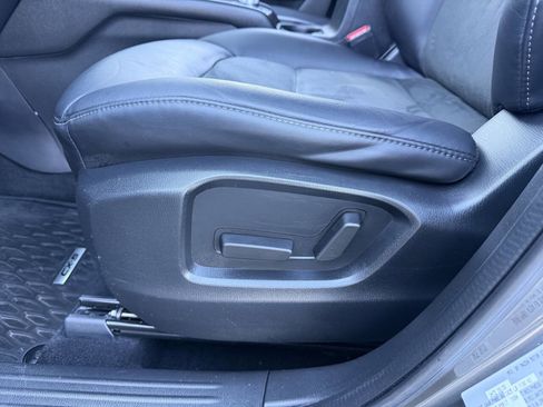 Used 2021 MAZDA CX-5 Touring image 13