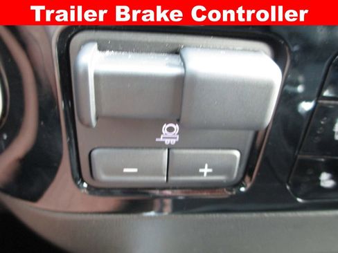 Used 2025 Chevrolet Silverado 1500 LTZ w/ LTZ Premium Package AWD/4WD image 21