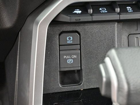 Used 2024 Toyota Tundra Platinum AWD/4WD image 25