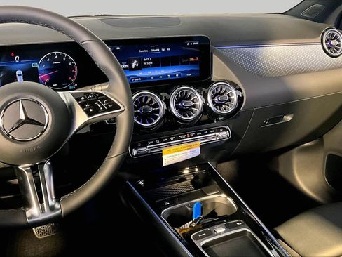 New 2026 Mercedes-Benz GLA 250 4MATIC image 8