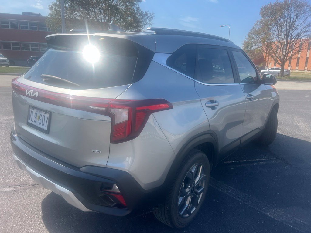 Used 2024 Kia Seltos S AWD/4WD image 5