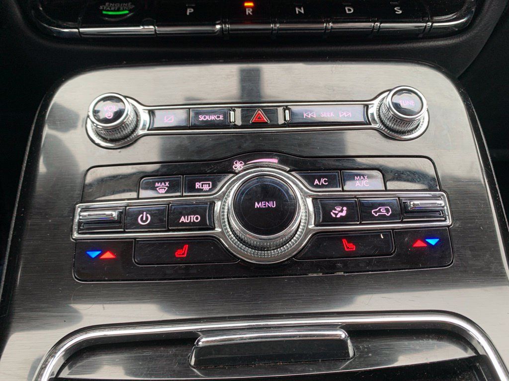 Used 2023 Lincoln Nautilus AWD w/ Premium Package image 48