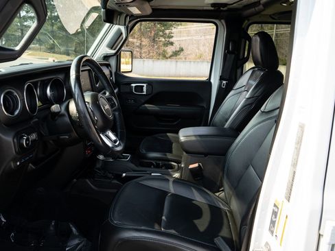 Used 2021 Jeep Wrangler Unlimited Rubicon 4xe w/ Dual Top Group image 14