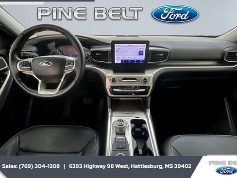 Used 2022 Ford Explorer XLT w/ Equipment Group 202A image 13
