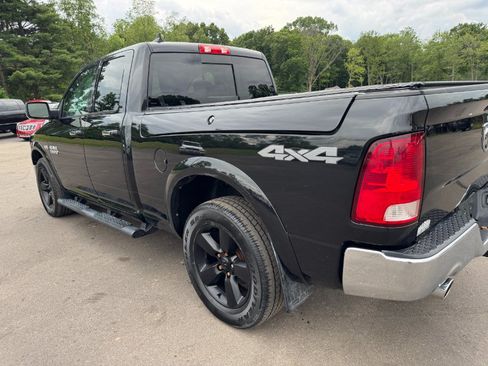Used 2018 RAM 1500 SLT AWD/4WD image 10
