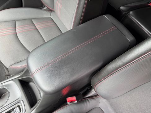Used 2022 Chevrolet Equinox RS FWD image 25