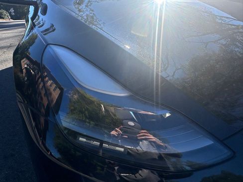 Used 2023 Tesla Model Y Long Range image 16