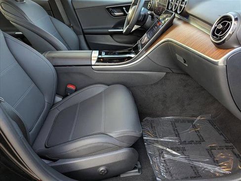 Used 2024 Mercedes-Benz C 300 Sedan image 20