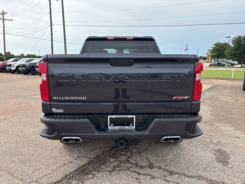Used 2023 Chevrolet Silverado 1500 RST w/ Z71 Off-Road Package AWD/4WD image 5