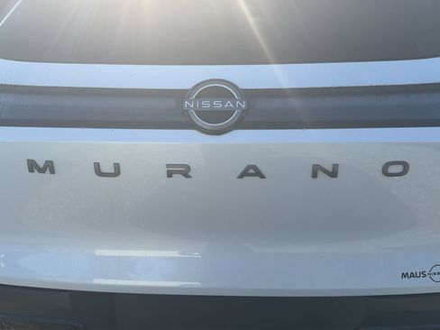 Used 2025 Nissan Murano SV FWD image 12