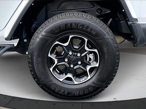 Used 2021 Jeep Wrangler Unlimited Rubicon 4xe w/ Steel Bumper Group image 34