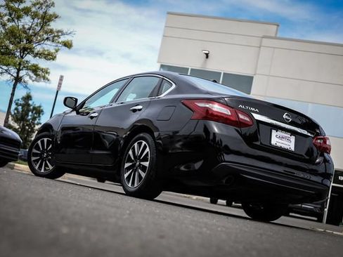 Used 2018 Nissan Altima 2.5 SL FWD image 8
