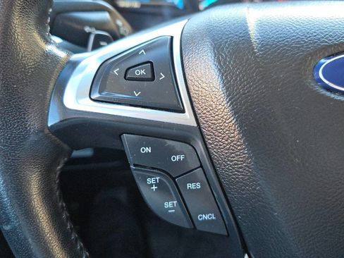 Used 2017 Ford Edge SEL w/ Equipment Group 201A image 29