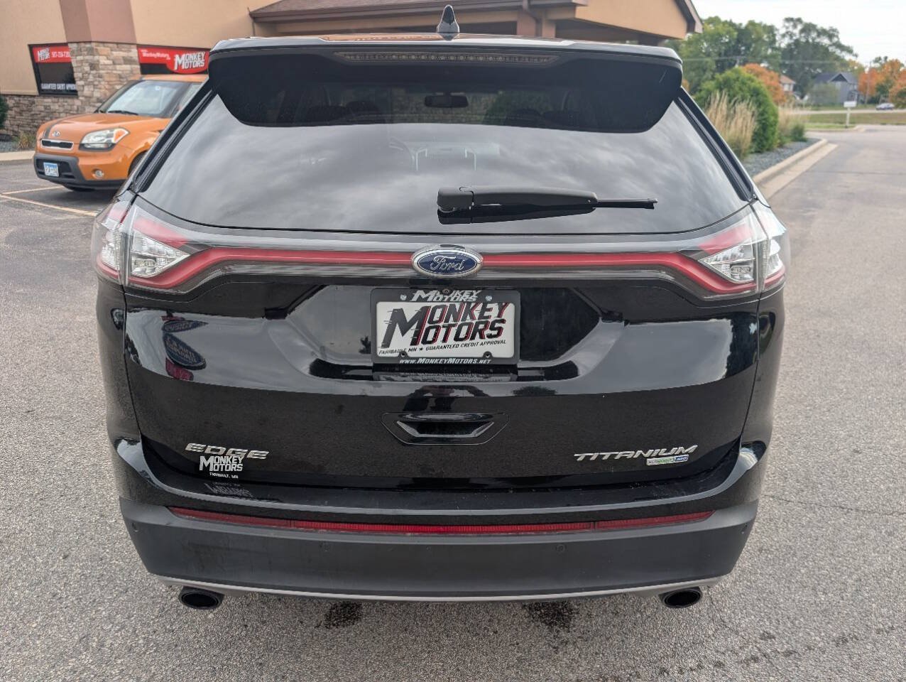 Used 2017 Ford Edge Titanium w/ Equipment Group 301A AWD/4WD image 8