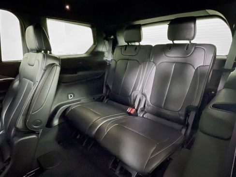 Used 2024 Jeep Grand Cherokee L Limited w/ Luxury Tech Group II image 30